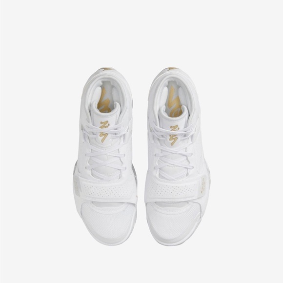 SOLD.  Size 11 Brand New Mens White Jordans Paid $130 - Picture 3 of 6